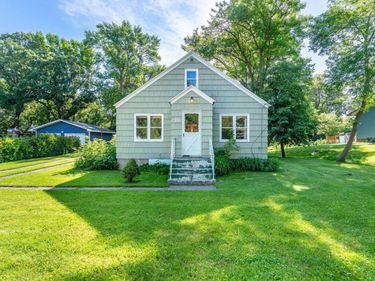 211 5th Street SE, Pelican Rapids, MN 56572