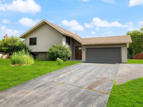 1417 Raleigh Drive, Burnsville, MN 55337