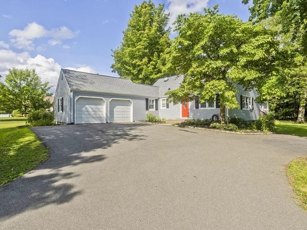 36 Ingersoll Dr, Westfield, MA 01085