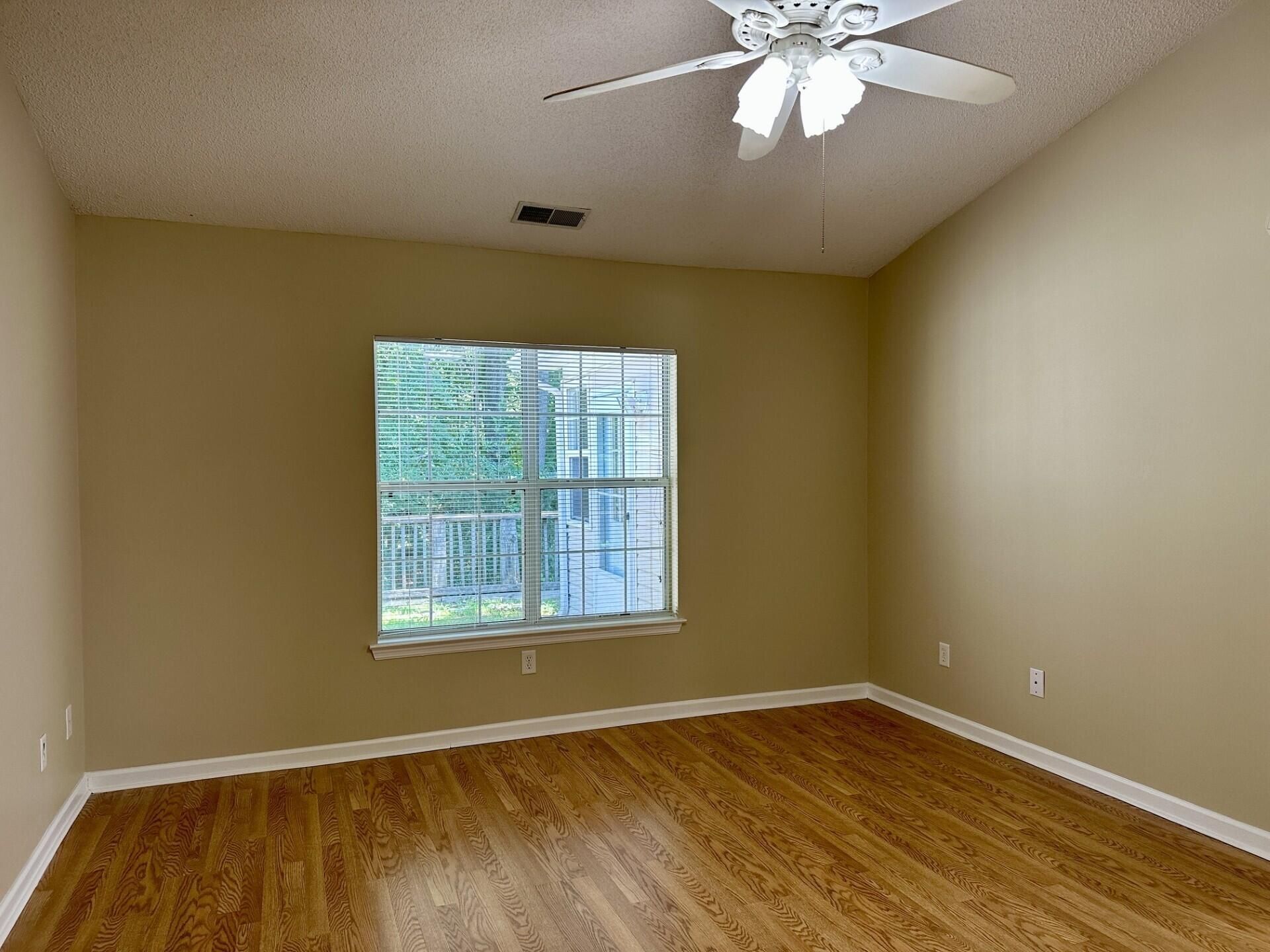 112 Hardee Avenue Photo 10