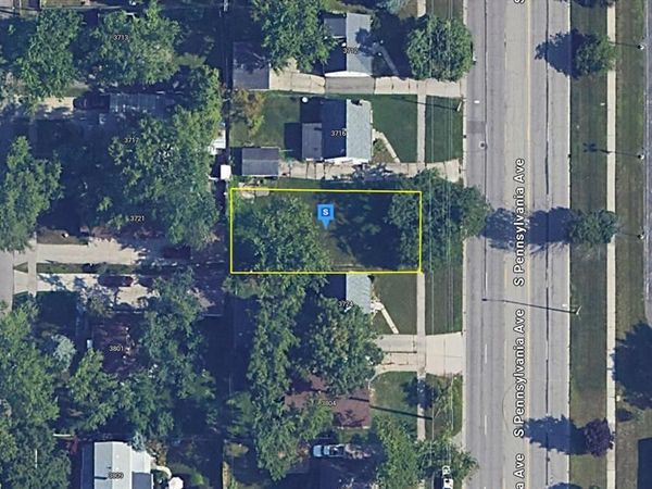 3720 S Pennsylvania Avenue , Lansing, MI 48912