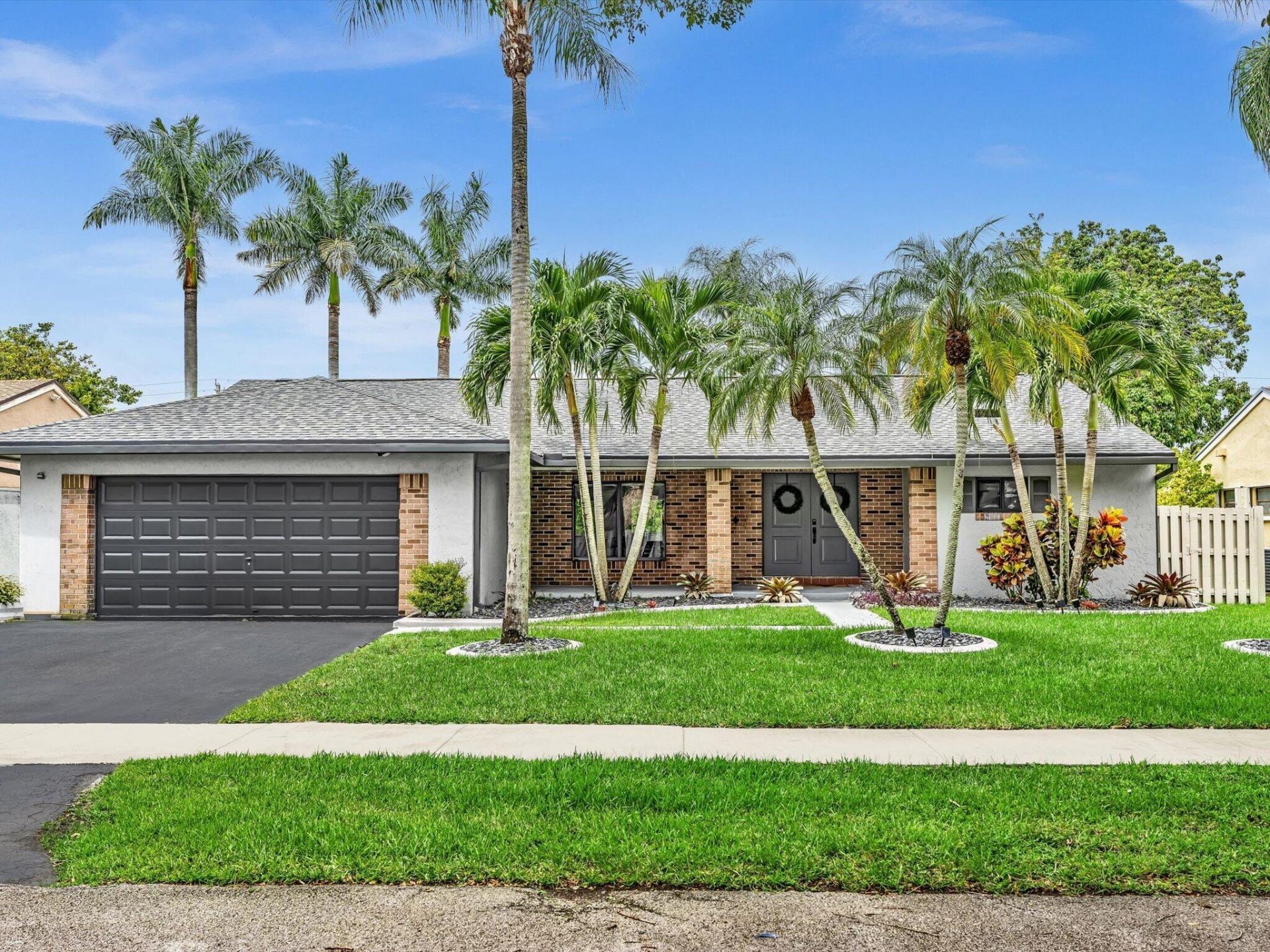 1341 White Stone Way, Davie, FL 33325 Photo