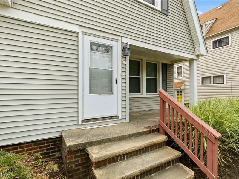 912 Cambridge Road , Unit A, Cleveland Heights, OH 44121 Photo 5