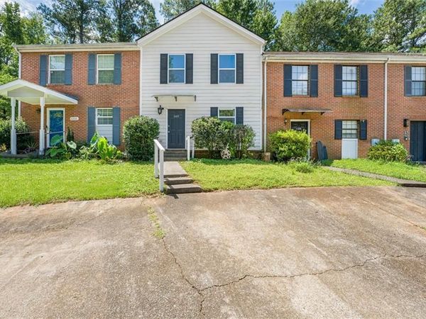 6005 Pat Mell Place SE, Smyrna, GA 30080