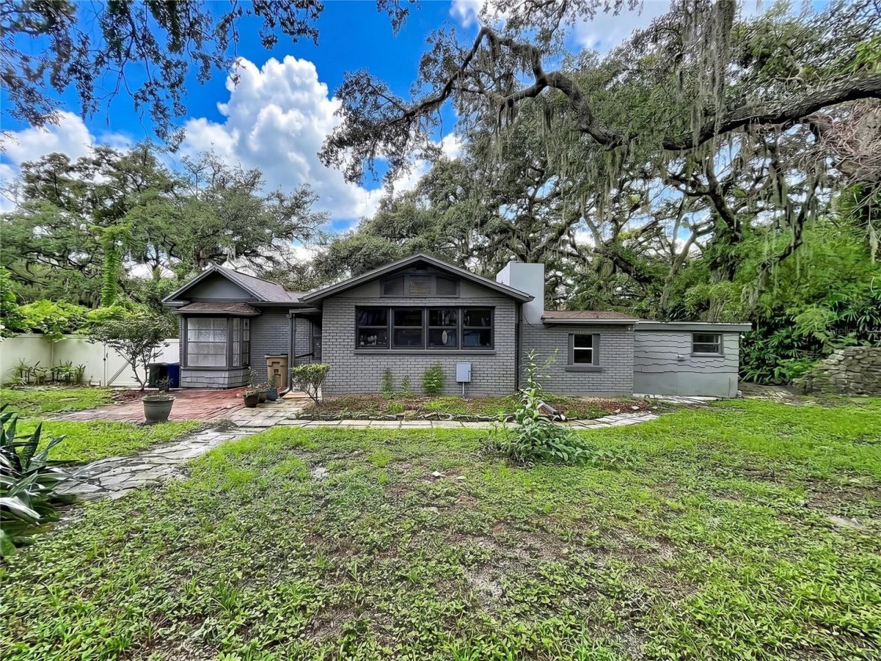 11805 N 51st Street , Temple Terrace, FL 33617 Photo