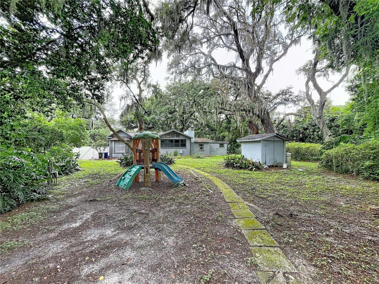 11805 N 51st Street , Temple Terrace, FL 33617 Photo