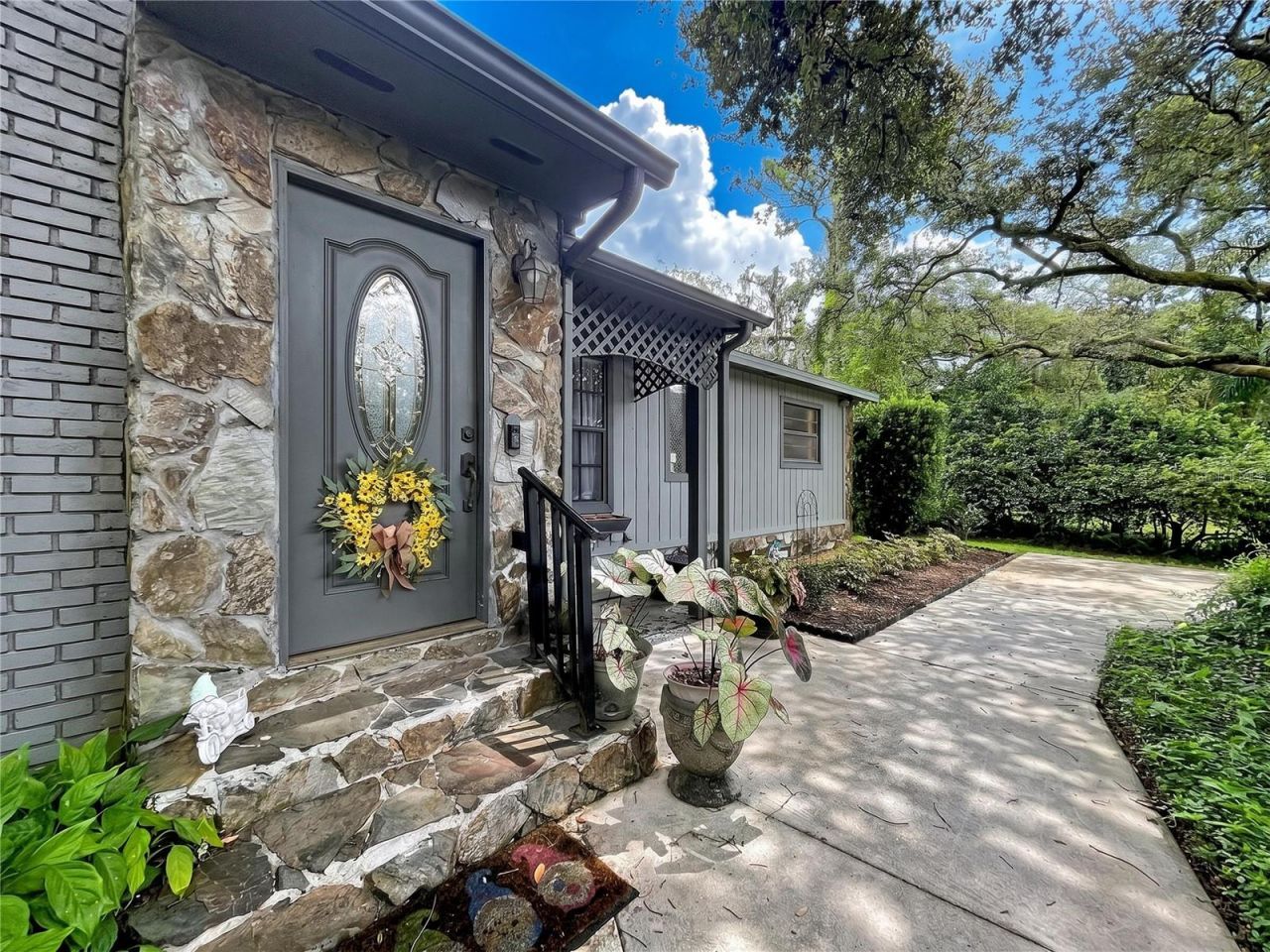 11805 N 51st Street , Temple Terrace, FL 33617 Photo