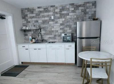 621 Bay Esplanade , Clearwater Beach, FL 33767 Photo