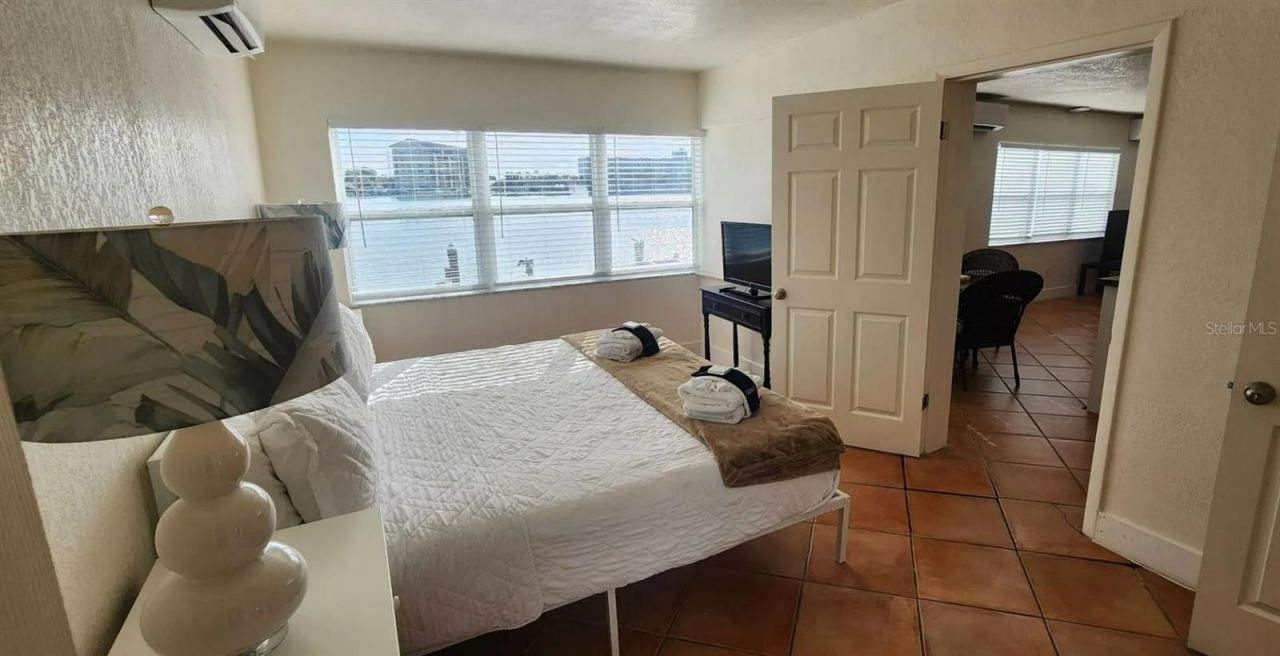 621 Bay Esplanade , Clearwater Beach, FL 33767 Photo