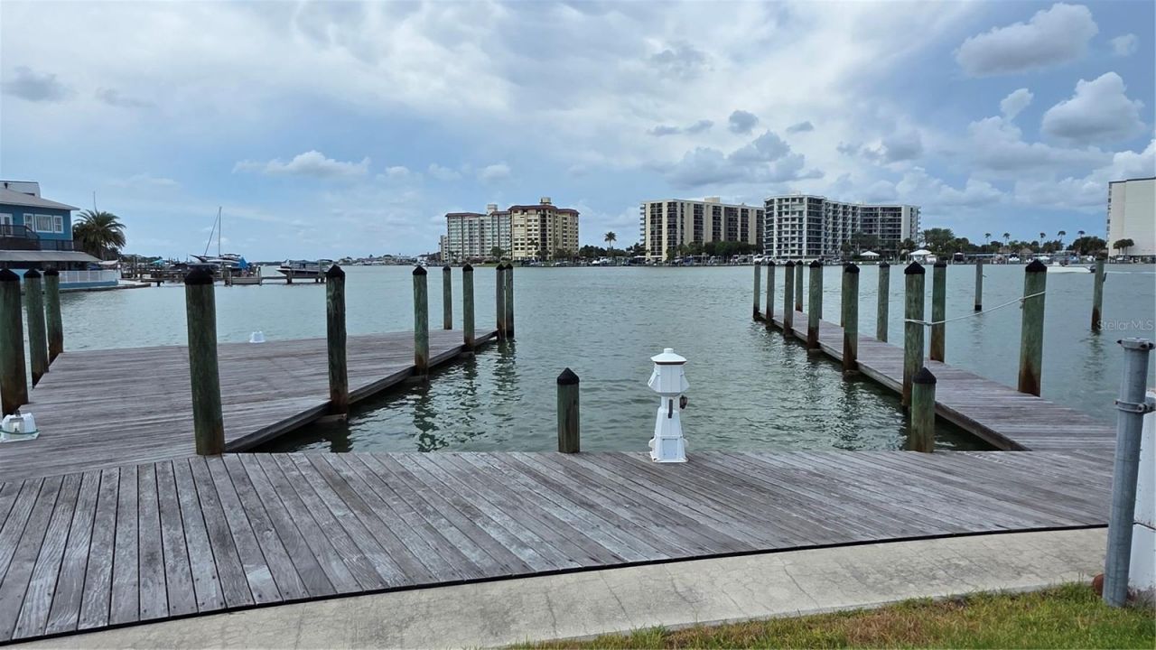 627 Bay Esplanade , Clearwater Beach, FL 33767 Photo