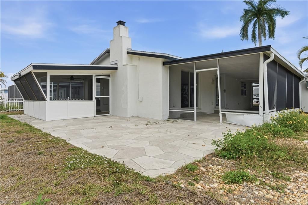 455 Donora Blvd, Fort Myers Beach, FL 33931 Photo
