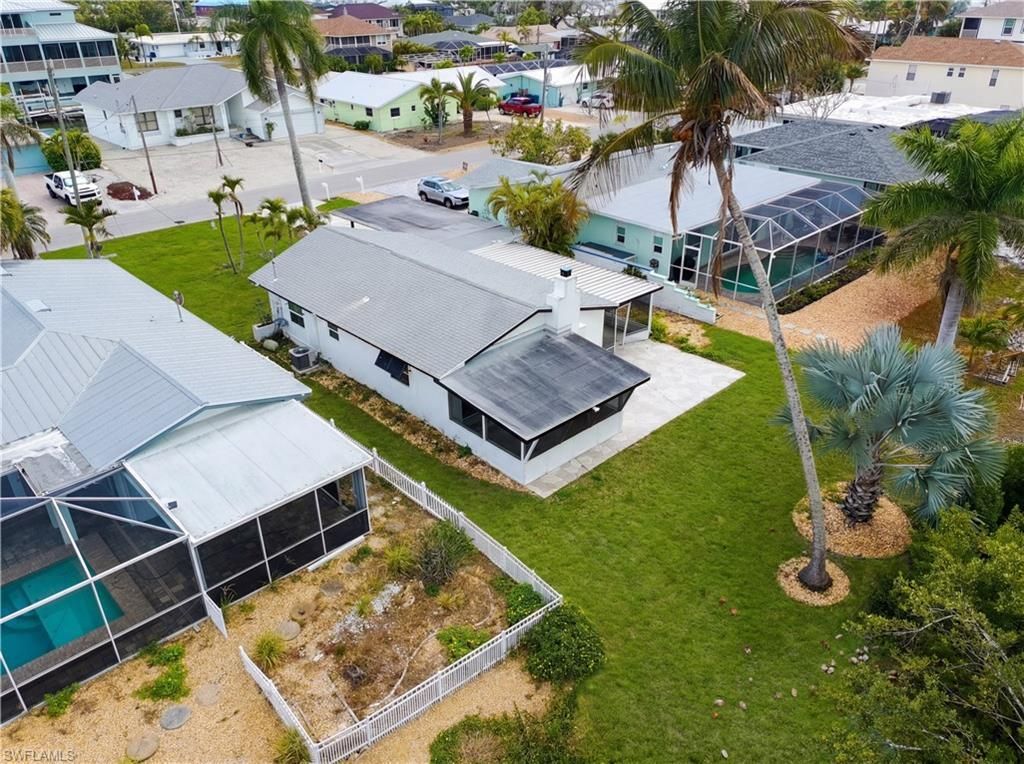 455 Donora Blvd, Fort Myers Beach, FL 33931 Photo