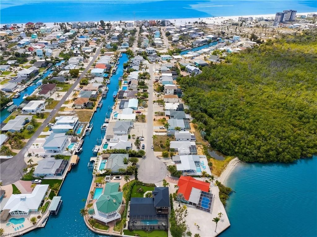 455 Donora Blvd, Fort Myers Beach, FL 33931 Photo