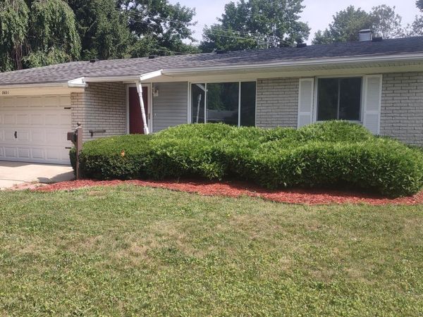 8601 Cedar Court, Ypsilanti, MI 48198