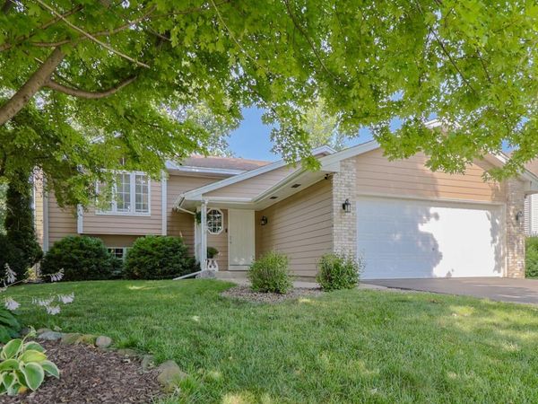 14692 Yosemite Avenue S, Savage, MN 55378