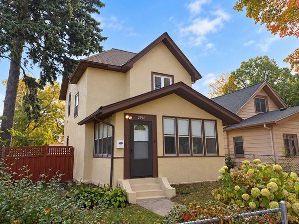 2910 Russell Avenue N, Minneapolis, MN 55411
