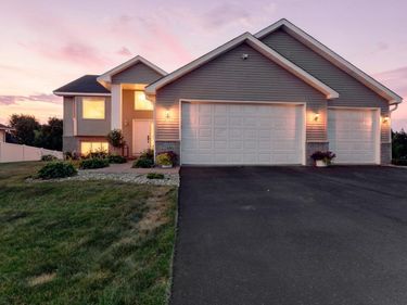 22486 Cantrel Way, Farmington, MN 55024