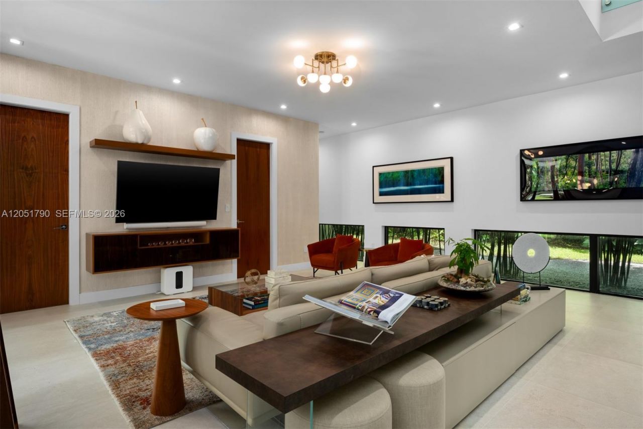 7502 SW 102nd St , Pinecrest, FL 33156 Photo