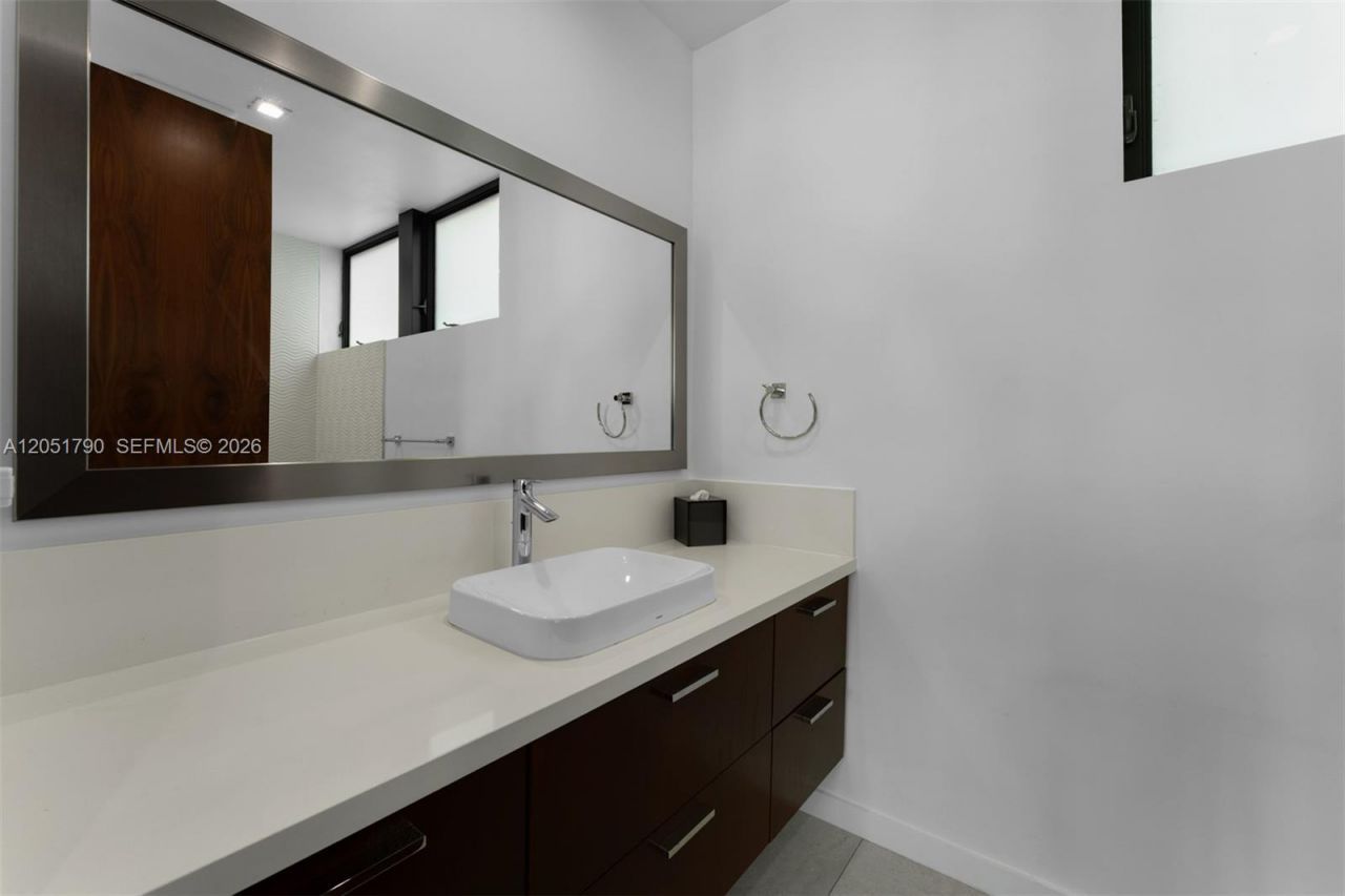 7502 SW 102nd St , Pinecrest, FL 33156 Photo
