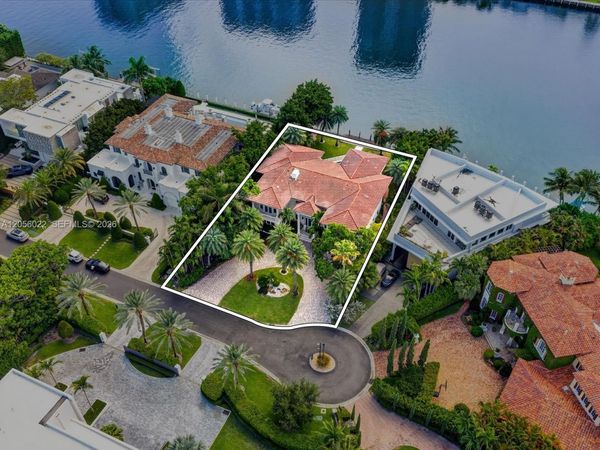 628 N Island , Golden Beach, FL 33160