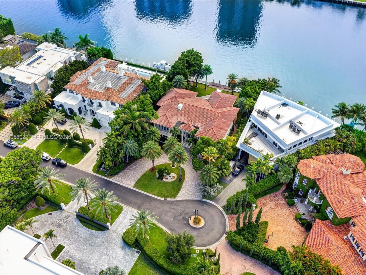 628 N Island , Golden Beach, FL 33160 Photo