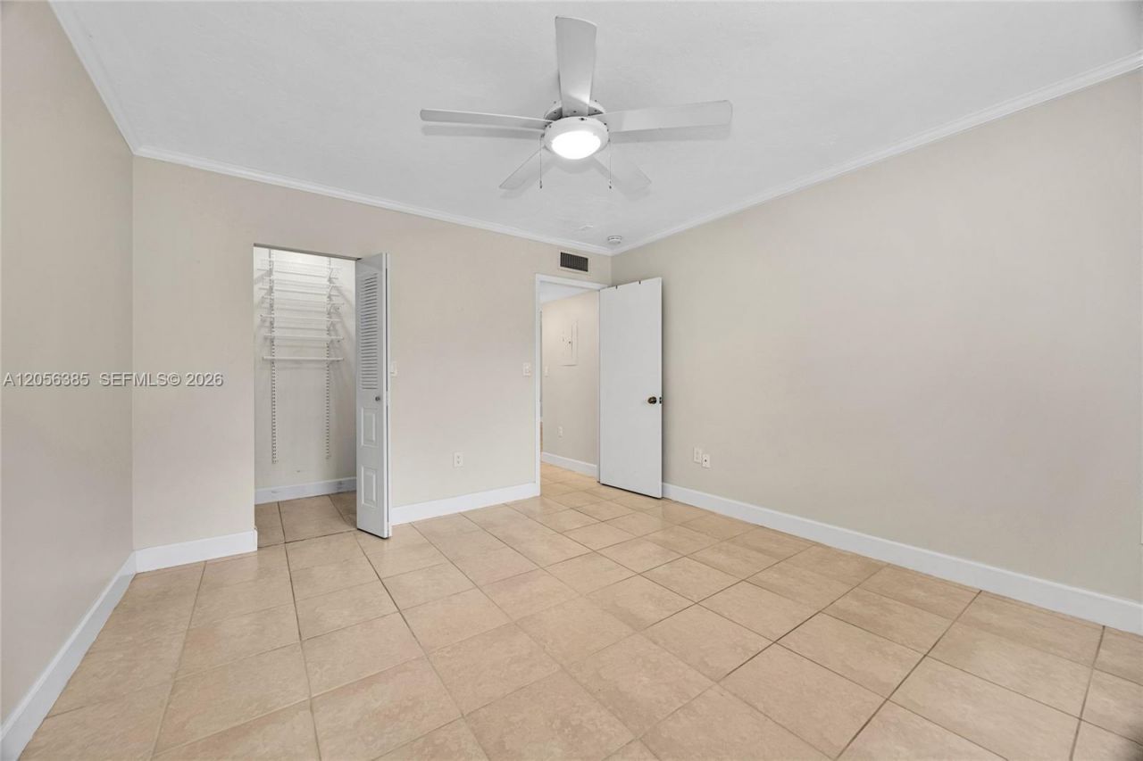 8261 SW 128th St , Unit 207, Pinecrest, FL 33156 Photo