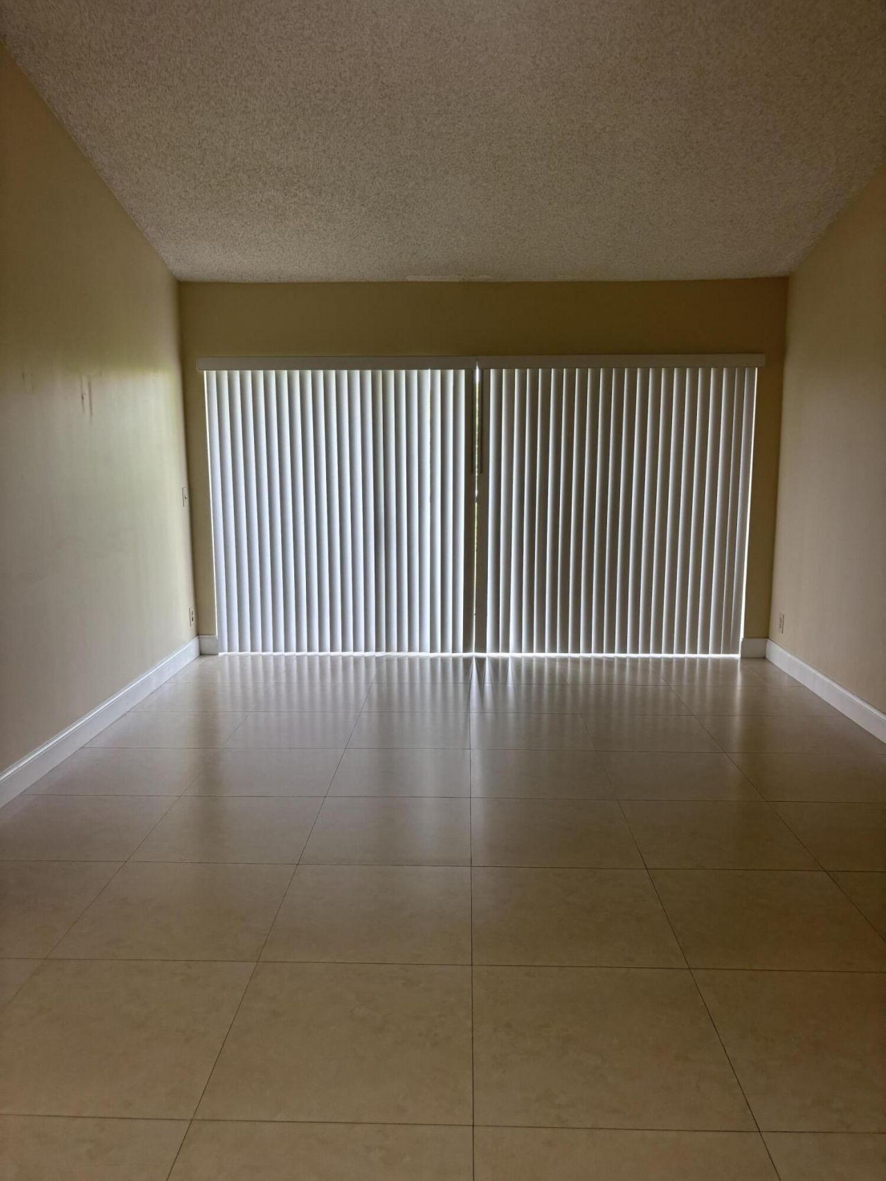 8761 Wiles Road, Unit 304, Coral Springs, FL 33067 Photo