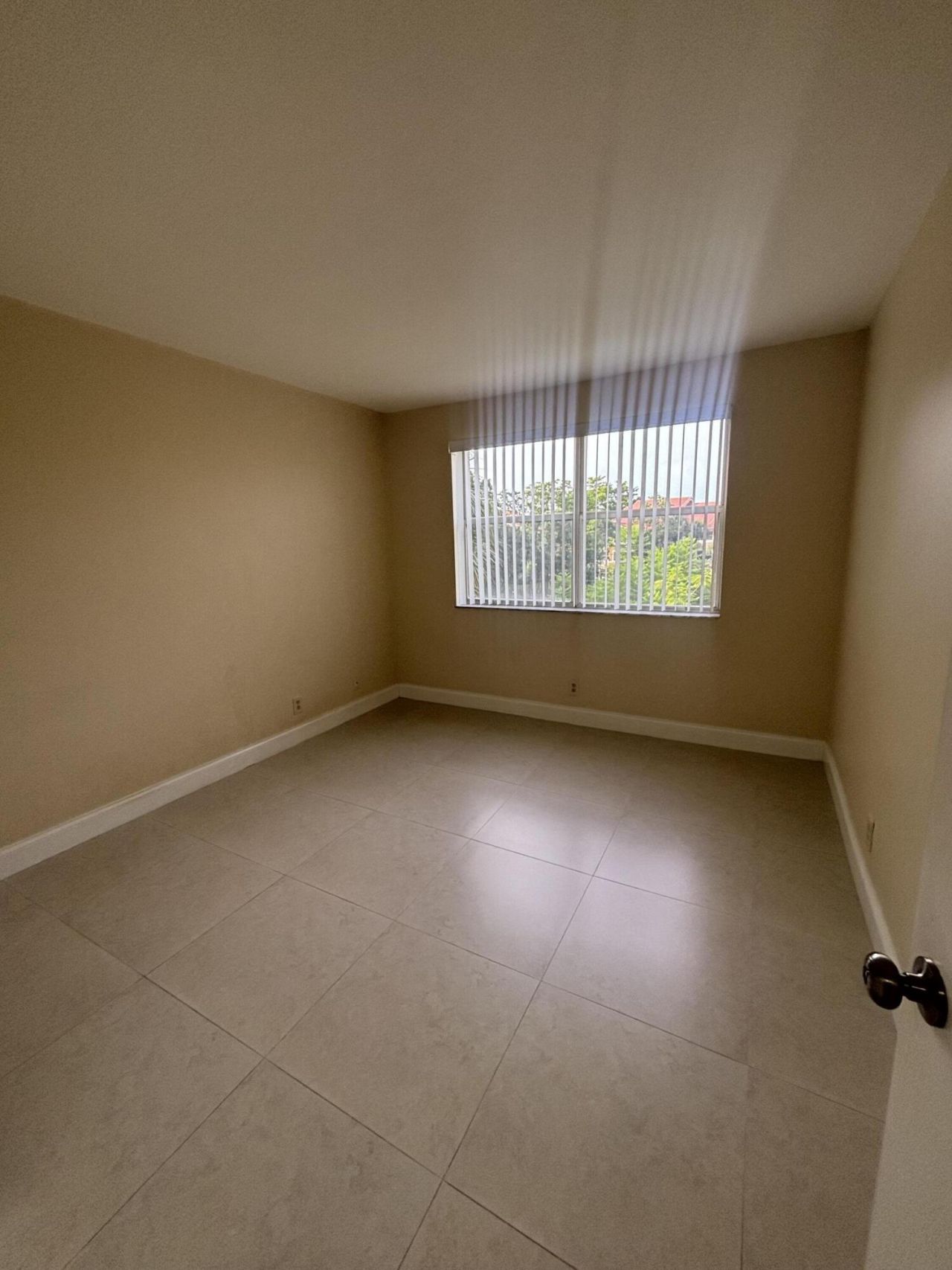 8761 Wiles Road, Unit 304, Coral Springs, FL 33067 Photo
