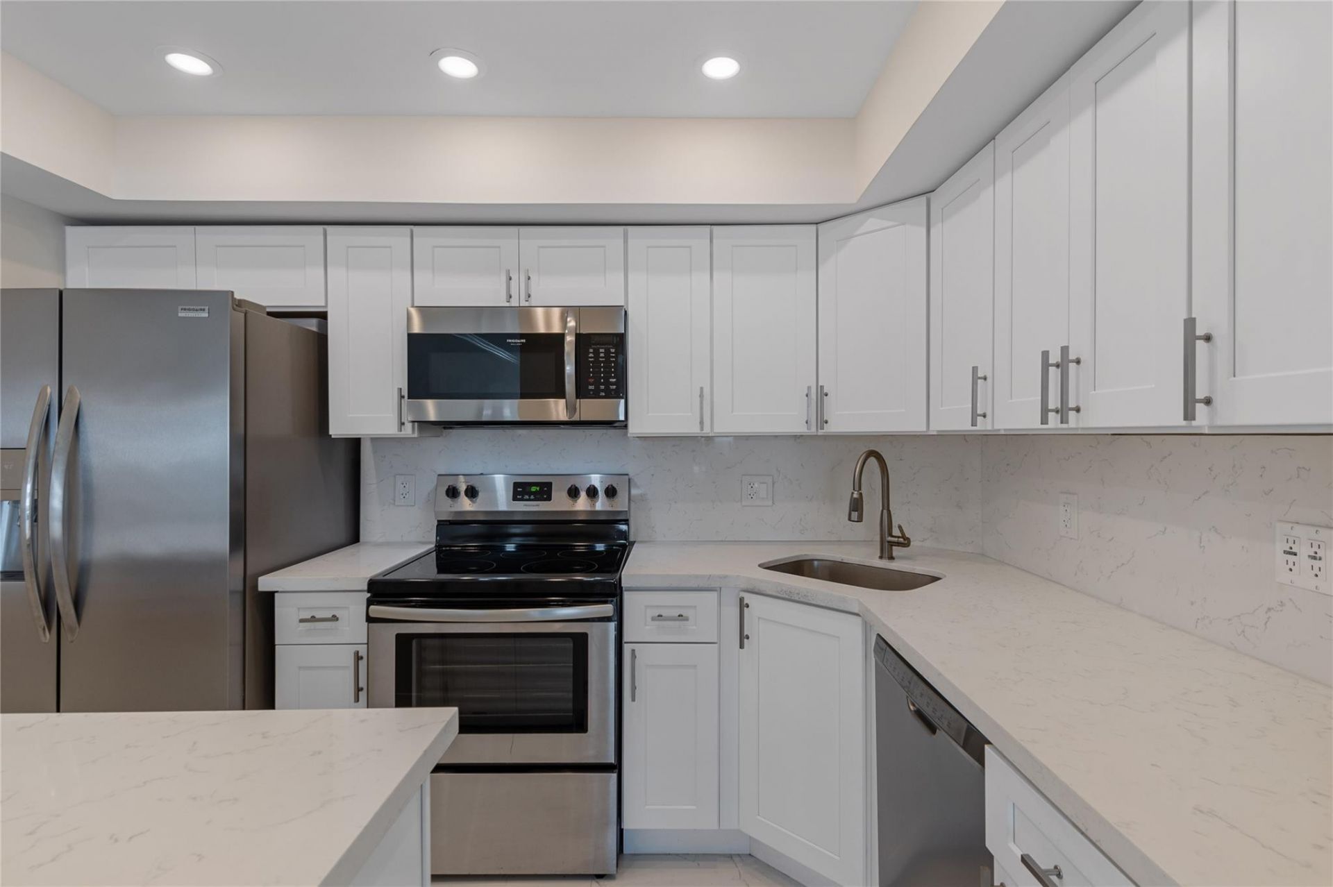 4010 Galt Ocean Drive, Unit 1516, Fort Lauderdale, FL 33308 Photo