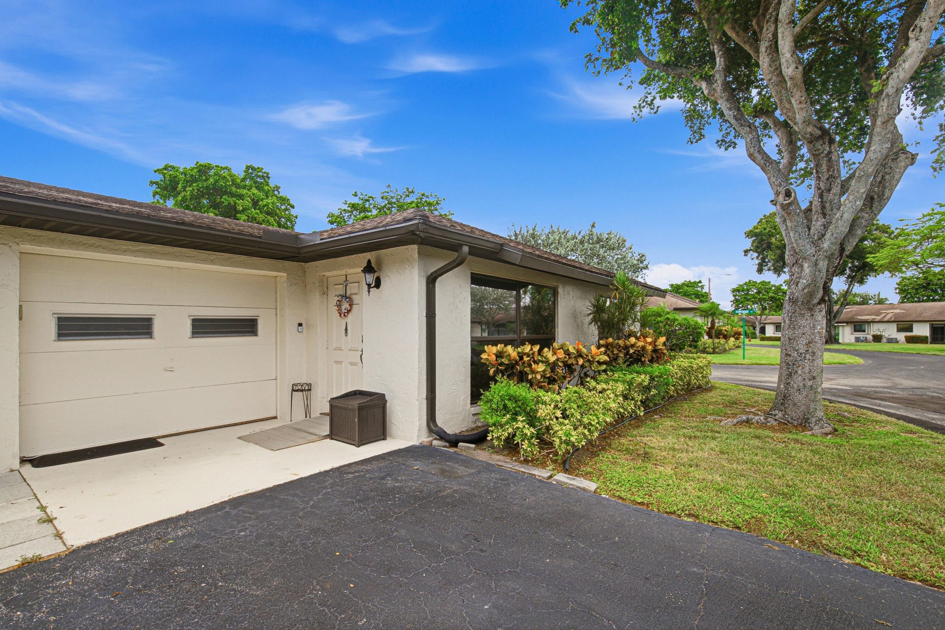 4843 Greentree Lane, Unit B, Boynton Beach, FL 33436 Photo