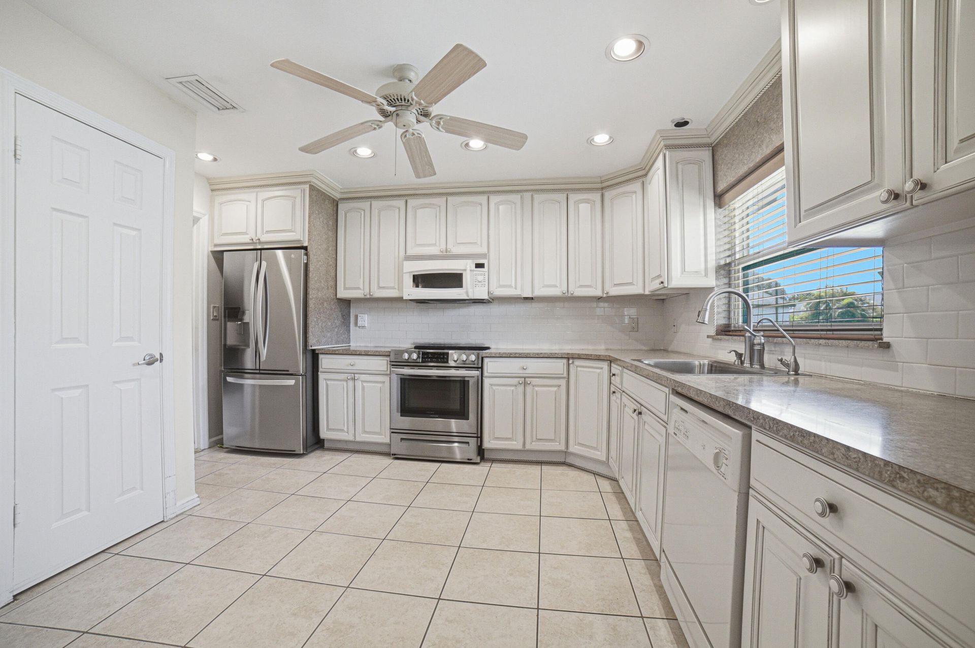4843 Greentree Lane, Unit B, Boynton Beach, FL 33436 Photo