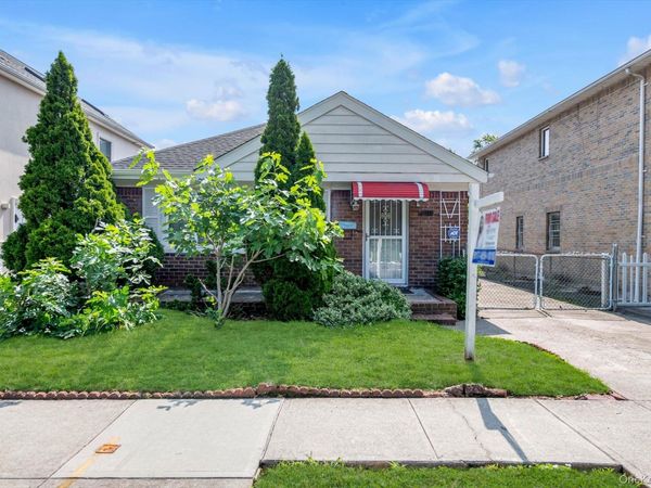 5011 175th Street , Fresh Meadows, NY 11365