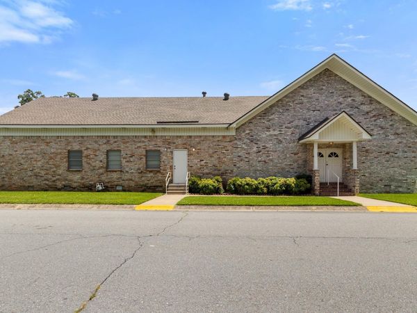1424 W Long 17th Street , North Little Rock, AR 72114
