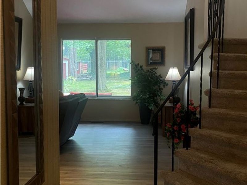 27561 Linwood Circle, North Olmsted, OH 44070 Photo 3