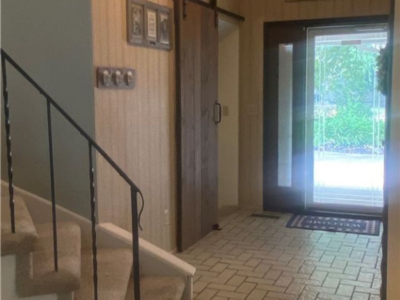 27561 Linwood Circle, North Olmsted, OH 44070 Photo 7