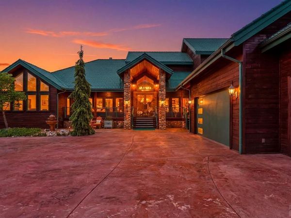 922 Evelyn Dr, Canon City, CO 81212