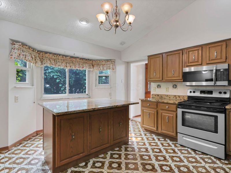 3350 Sycamore Knoll Drive, Columbus, OH 43219 Photo 19