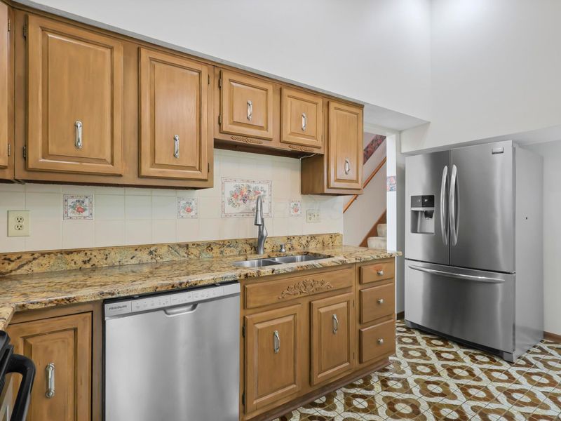 3350 Sycamore Knoll Drive, Columbus, OH 43219 Photo 22