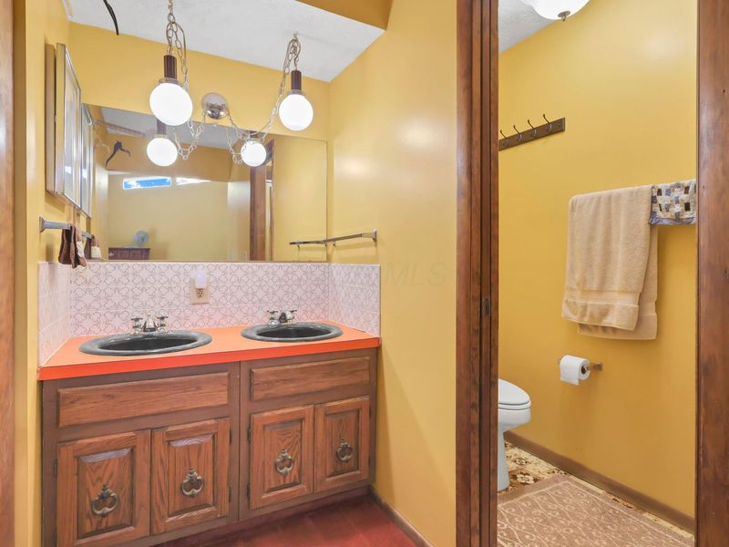 3350 Sycamore Knoll Drive, Columbus, OH 43219 Photo 28