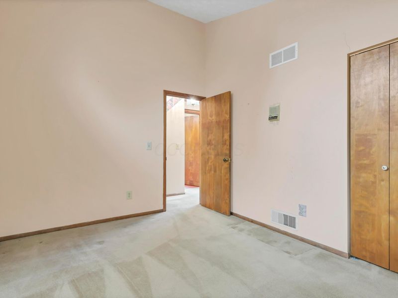 3350 Sycamore Knoll Drive, Columbus, OH 43219 Photo 32