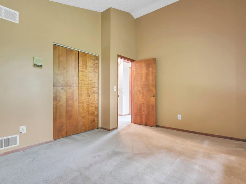 3350 Sycamore Knoll Drive, Columbus, OH 43219 Photo 36