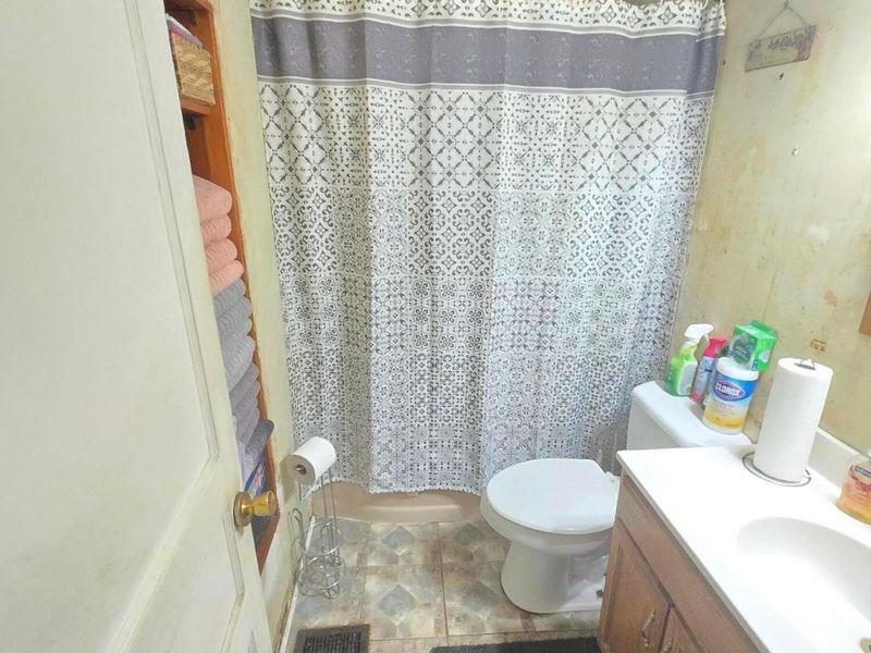 2278 Holt Avenue , Columbus, OH 43219 Photo 14