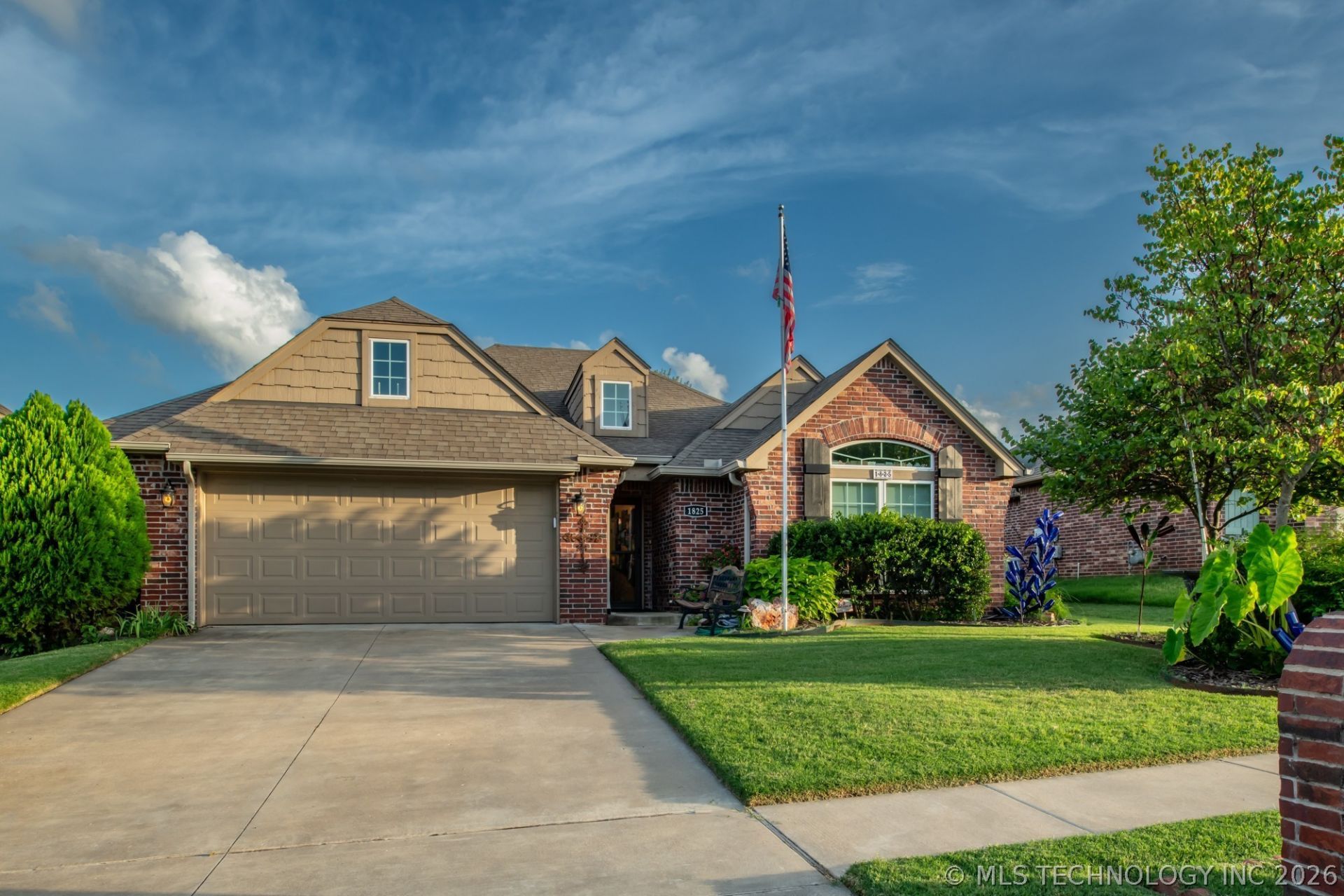 1825 E Laredo Street, Broken Arrow, OK 74012 Main Photo