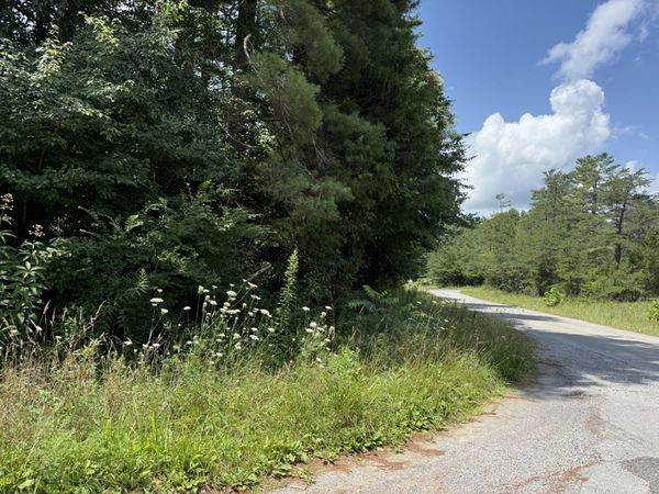 827 Spokane Ln , Crossville, TN 38572