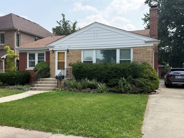 1705 S Crescent Avenue, Park Ridge, IL 60068