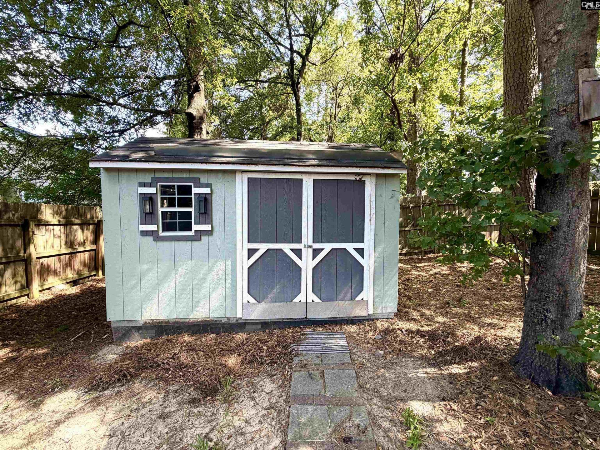 731 Burnside Drive  Photo 40