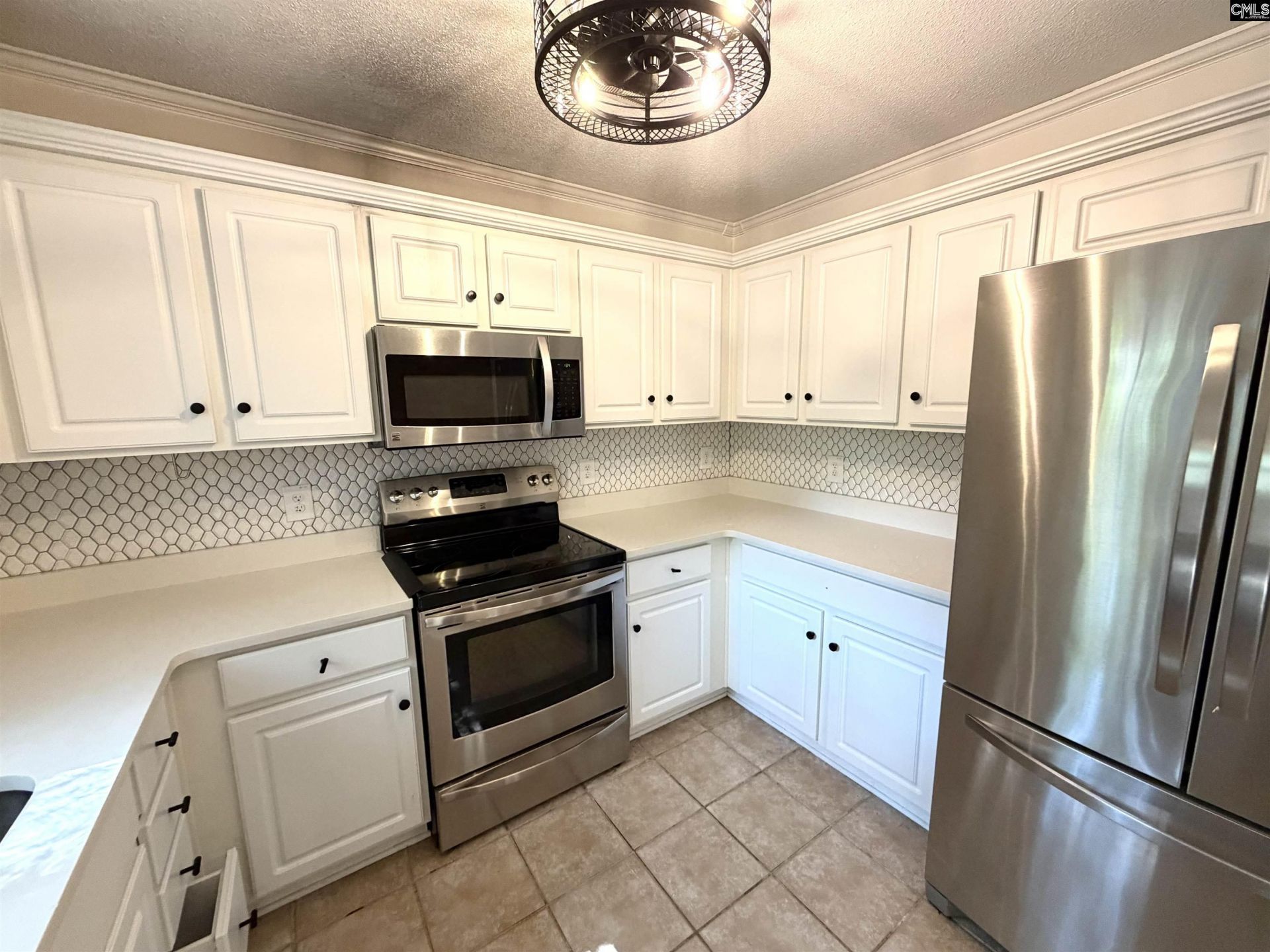 731 Burnside Drive  Photo 6