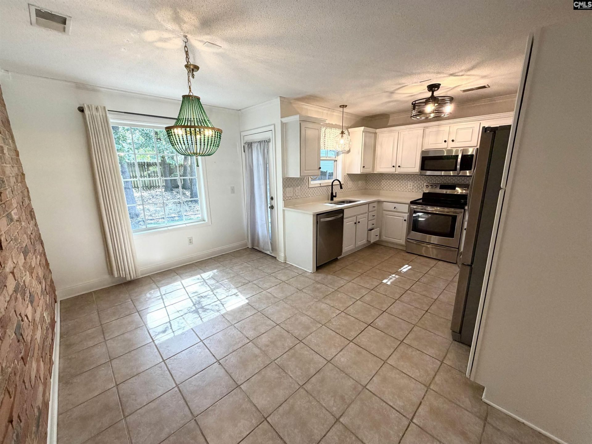 731 Burnside Drive  Photo 9