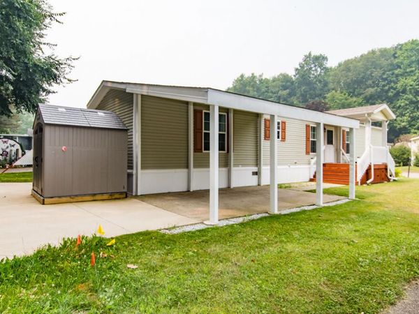 1403 Miss Ellie Drive, Kalamazoo, MI 49009