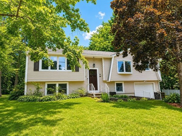 44 Hanscom Ave, Haverhill, MA 01830